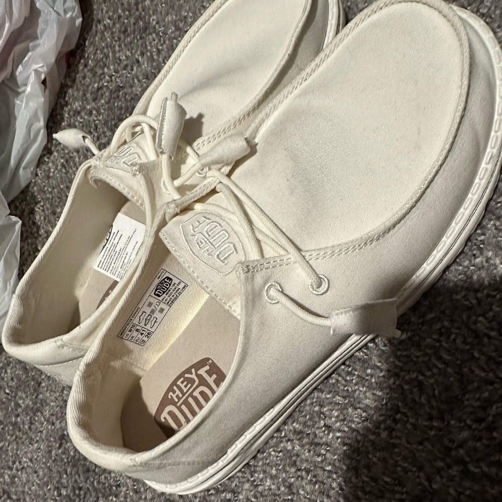 Women’s Hey dude shoes